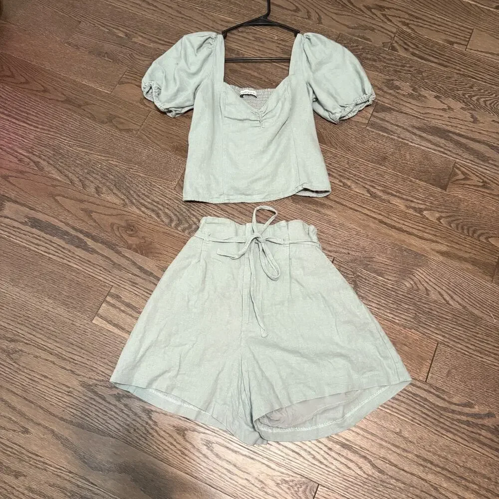 Abercrombie and Fitch Linen Blend Short‎ Sleeve Top and Shorts Set Sage Green
